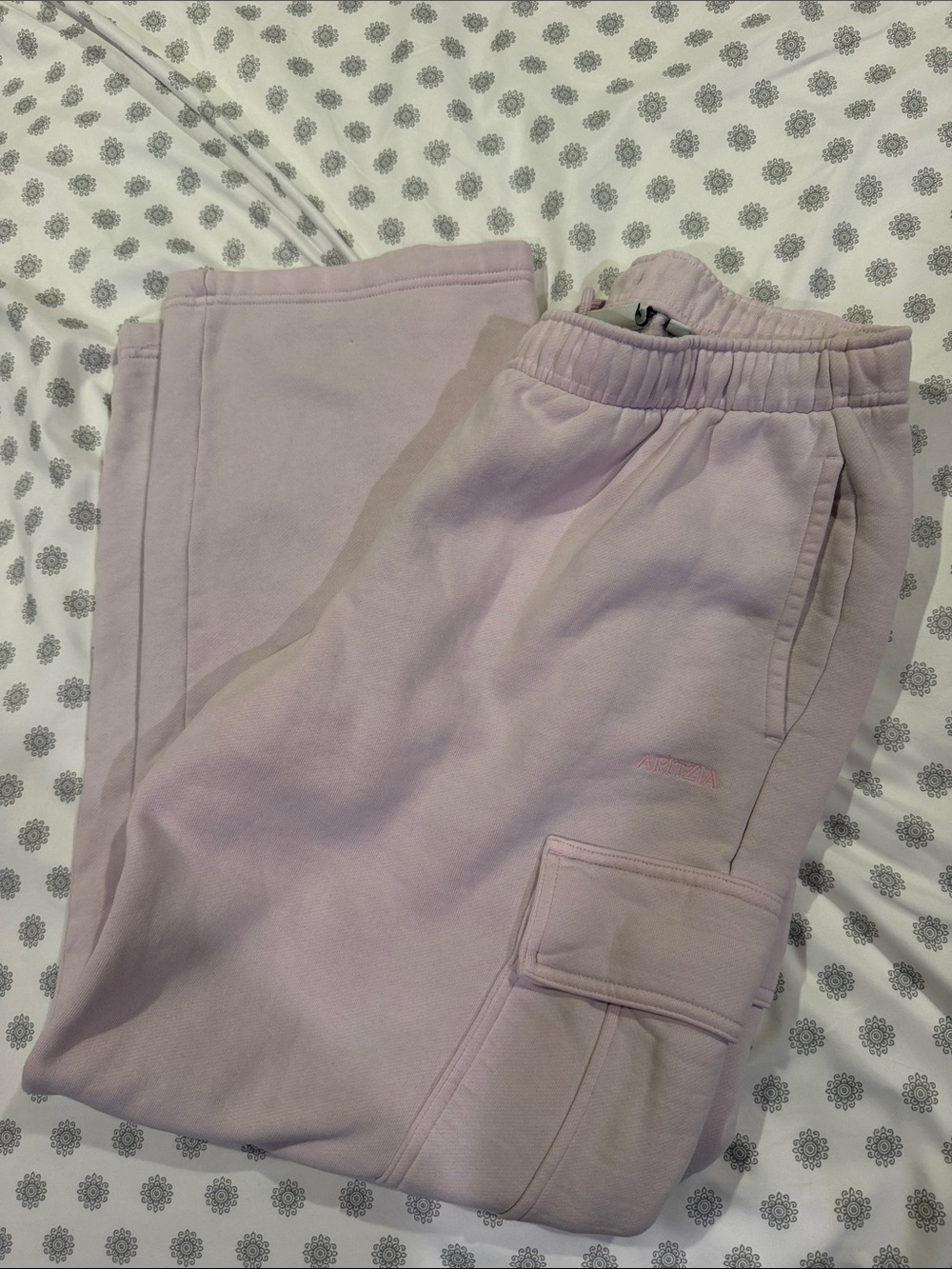 Light pink Aritzia cargo sweats